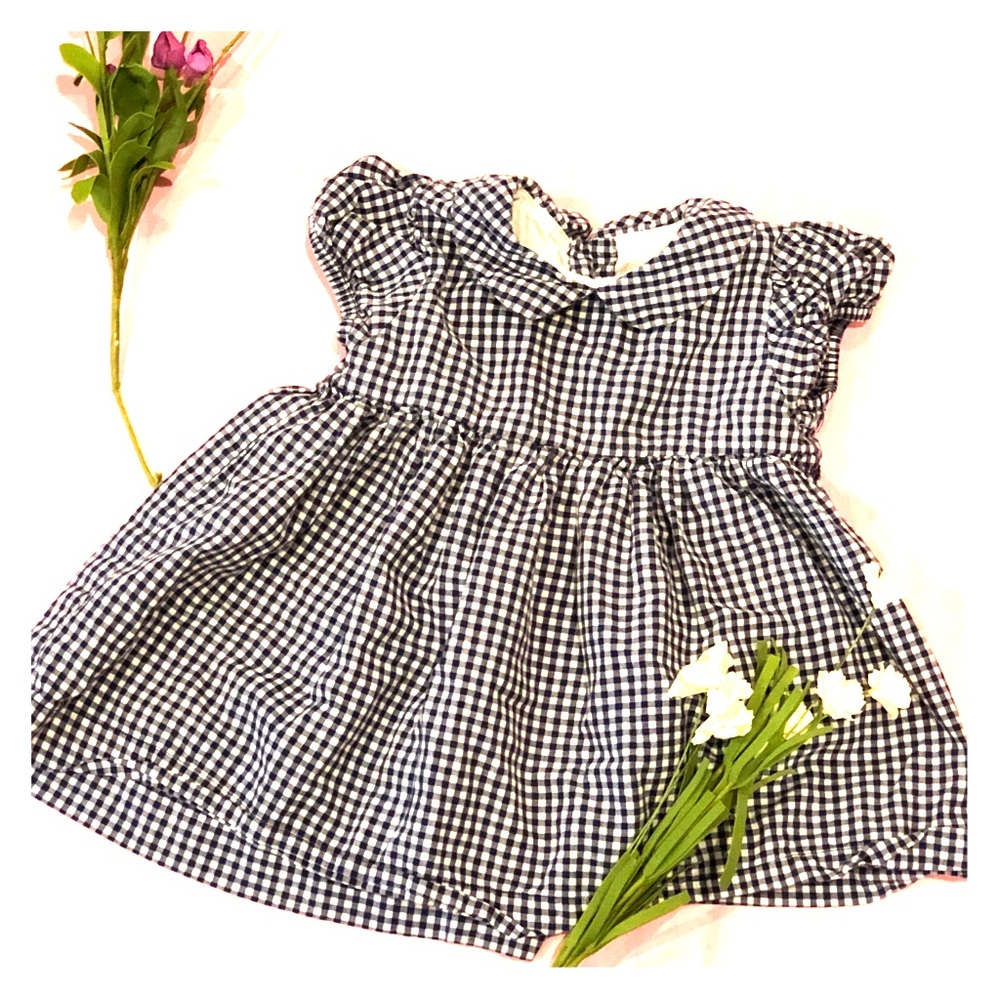 Peter Pan collar dress. Preppy